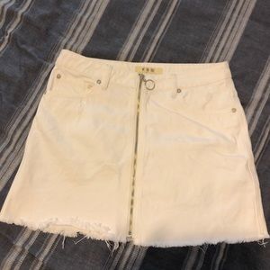 Free People distressed White Zip Up Skirt